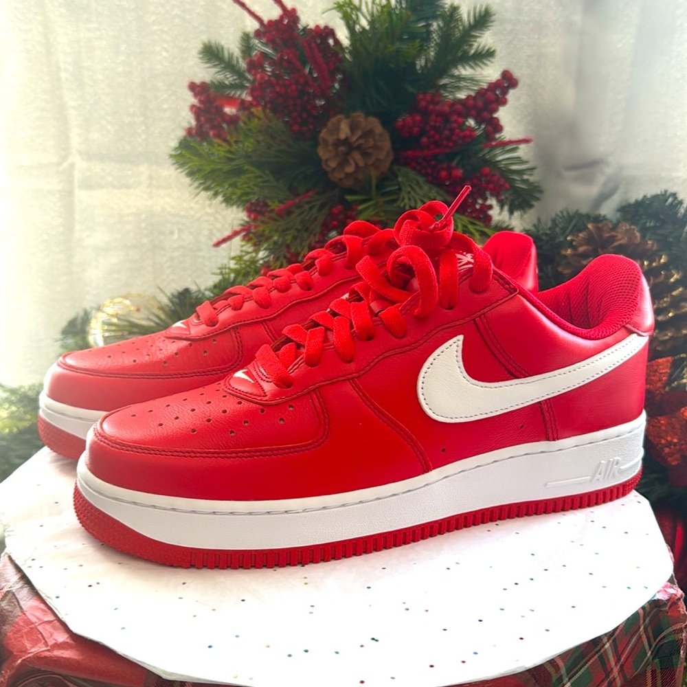 🔥Nike Air Force 1 Low '07 Retro University Red FD7039-600 Mens Size 9.5 - Picture 2 of 8